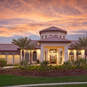 OLH_ChampionsGate Resort_Pic_clubhouse exterior_CrctPxltn